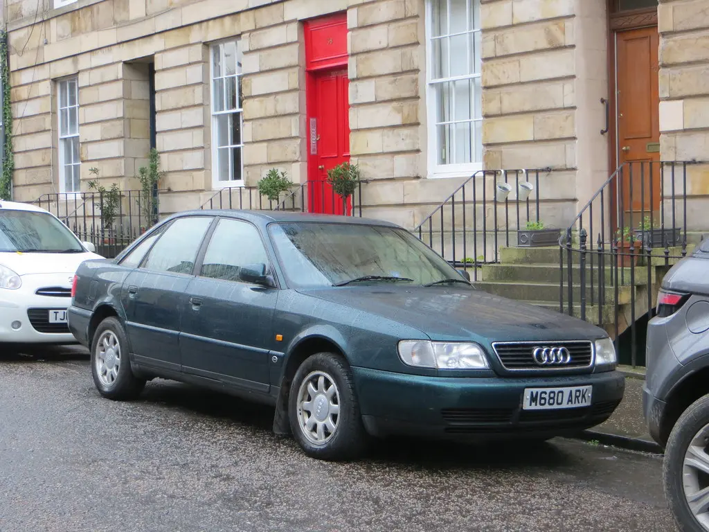 Audi A6 A6 2.6 Quattro 4