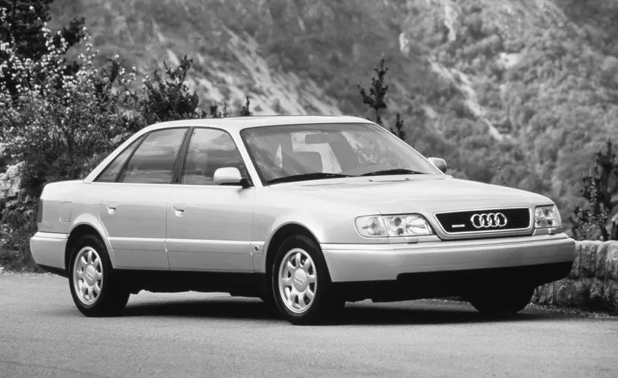 Audi A6 A6 2.8 Quattro 1