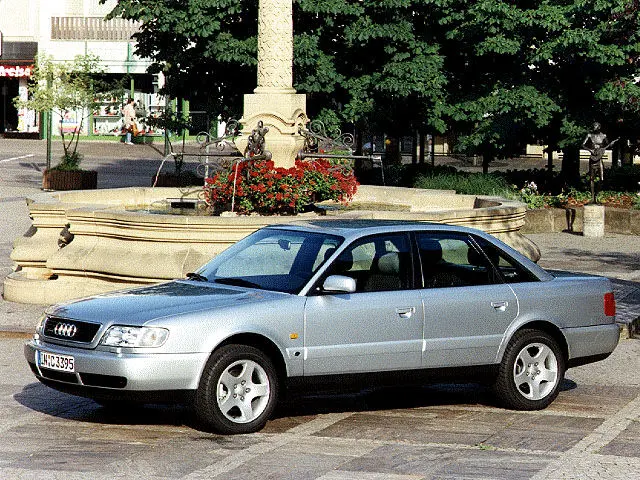 Audi A6 A6 2.8 Quattro 4