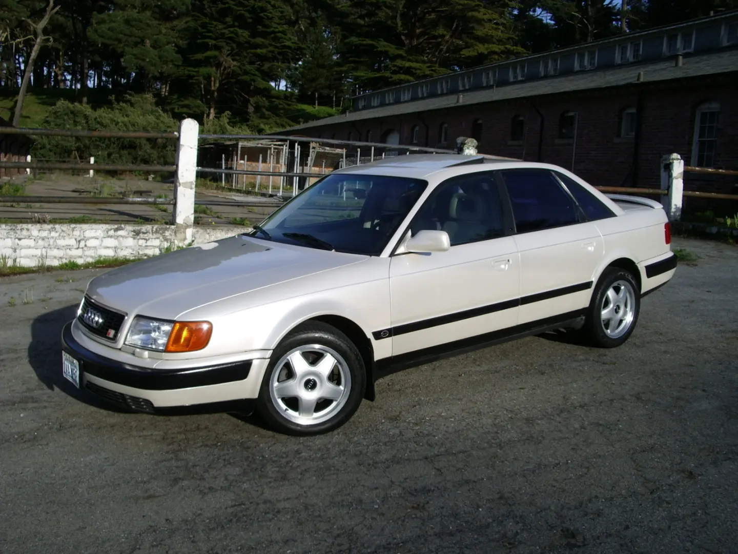 Audi A6 A6 2.0 16V 1