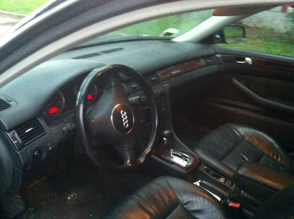 Audi A6 A6 2.5 TDI Quattro Tiptronic 4