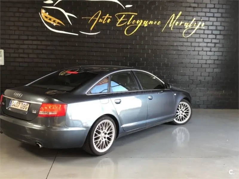 Audi A6 A6 4.2 FSI V8 Quattro Tiptronic 6
