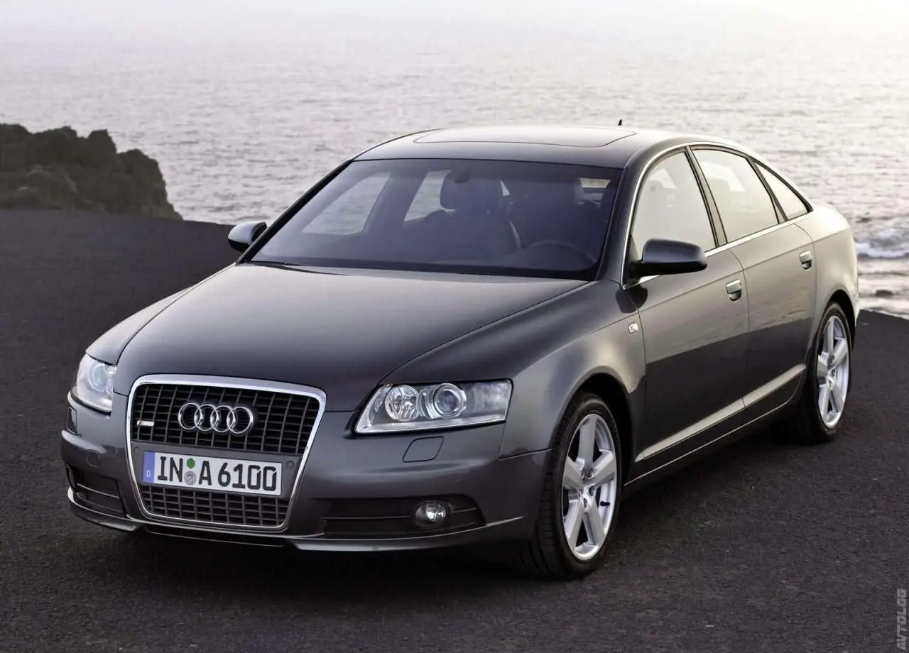 Audi A6 A6 4.2 V8 Quattro Tiptronic 5