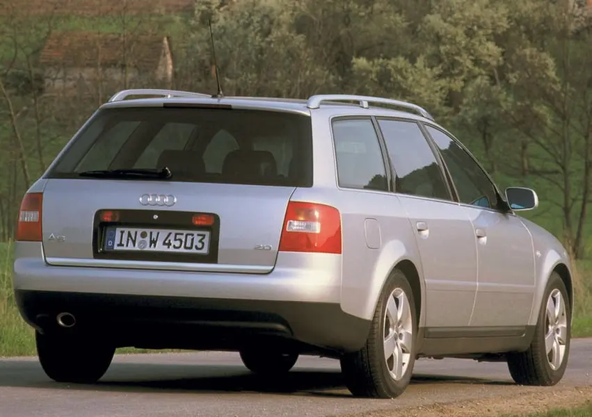 Audi A6 A6 Avant 2.5 TDI V6 Tiptronic 4