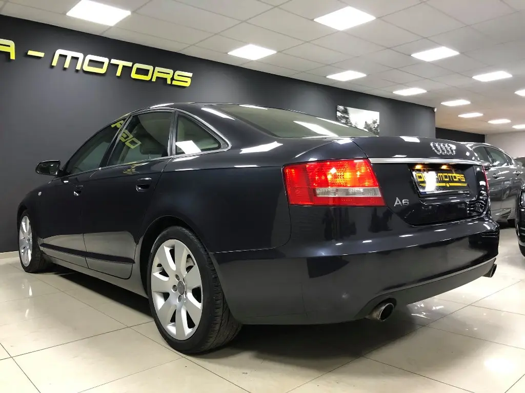 Audi A6 A6 Avant 3.2 FSI V6 Quattro 5