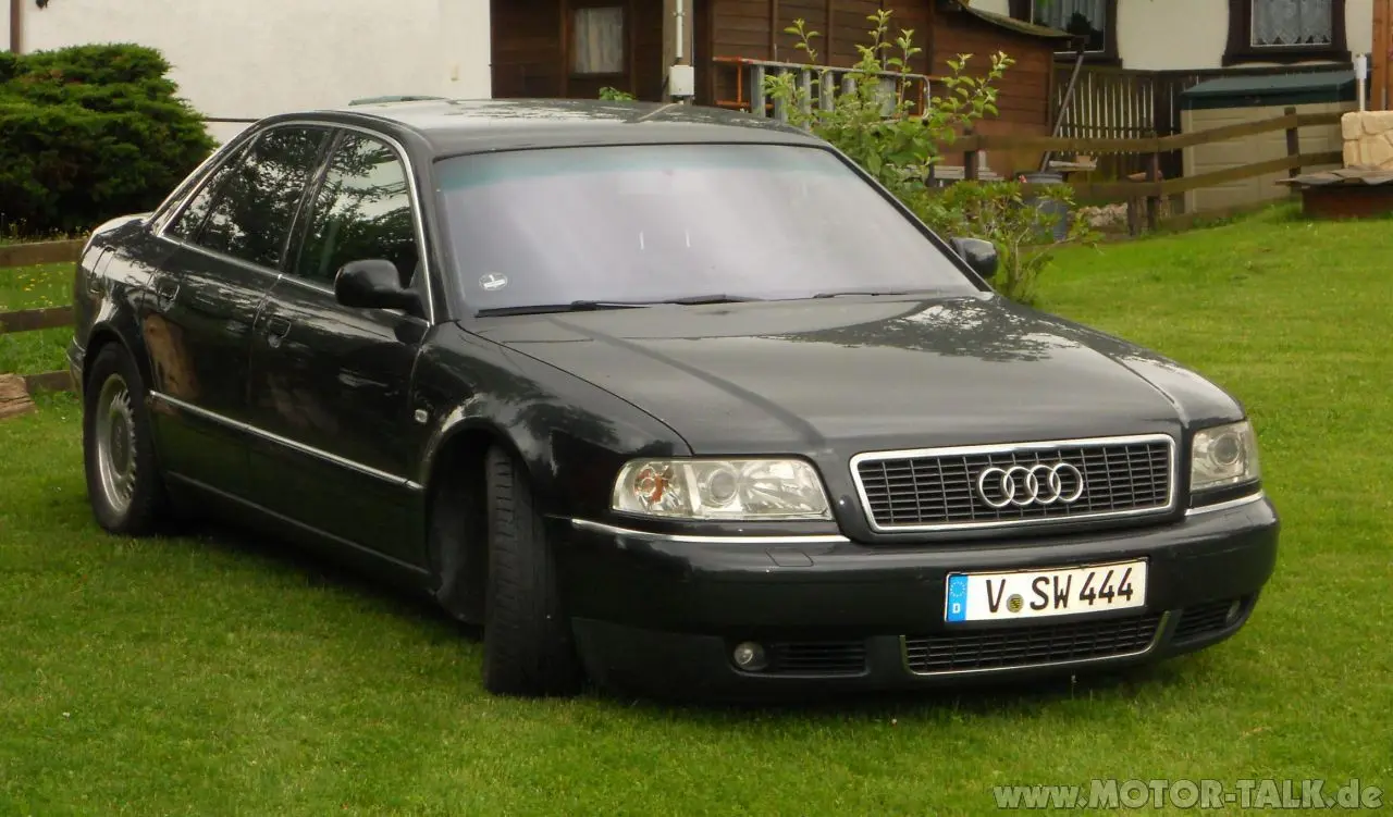 Audi A8 A8 2.5 TDI Quattro Tiptronic 3