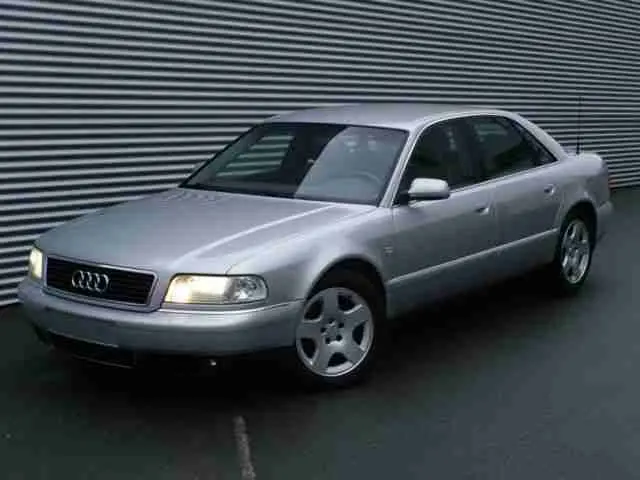 Audi A8 A8 2.5 TDI Tiptronic 1