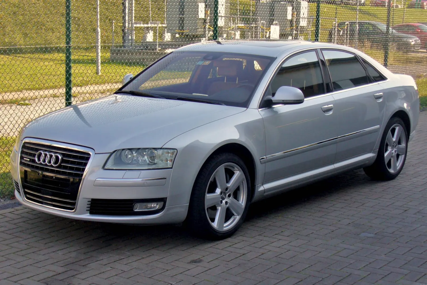 Audi A8 A8 4.2 FSI V8 Quattro Tiptronic 1