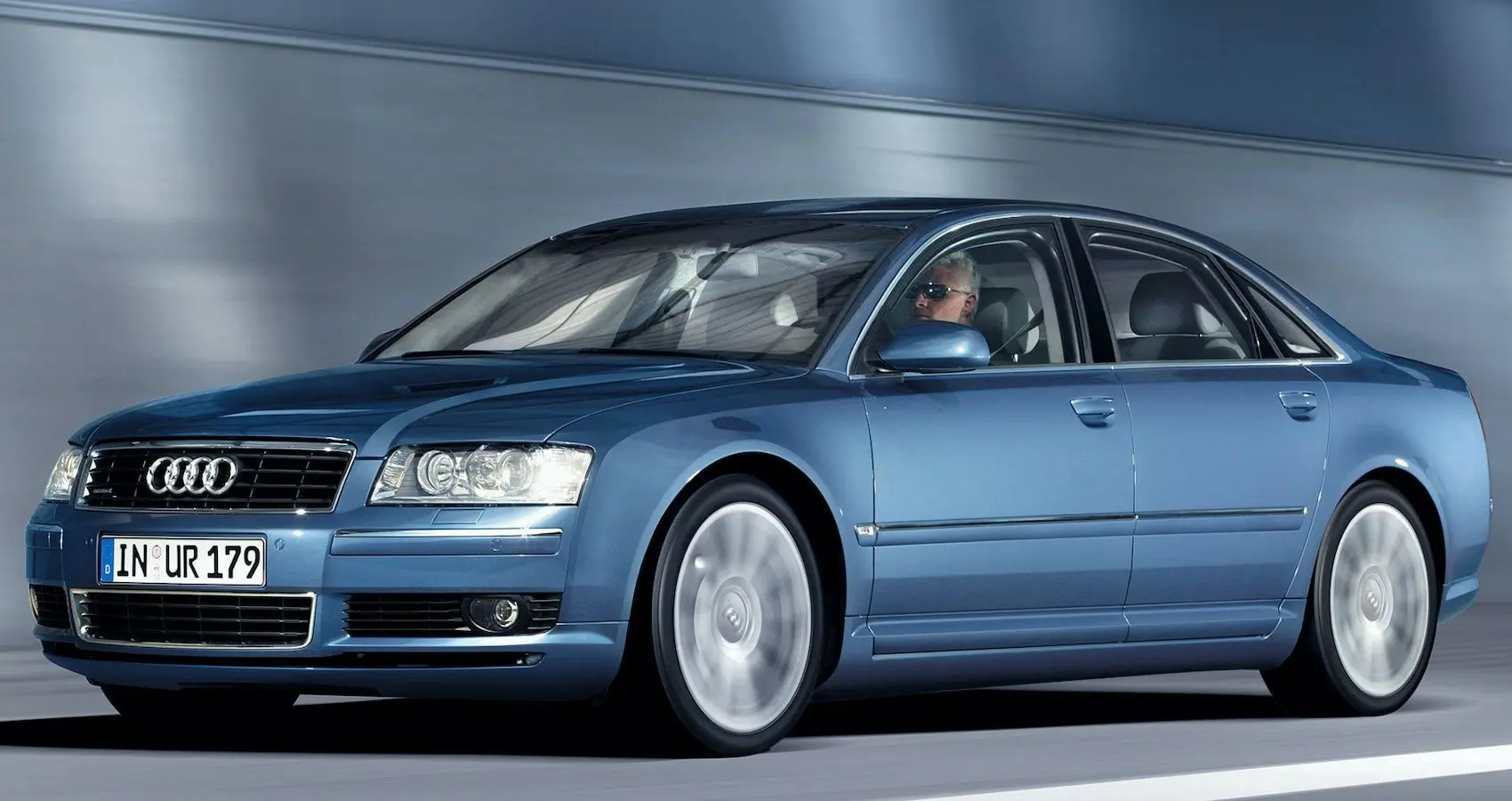Audi A8 A8 3.7 V8 Quattro Tiptronic 0