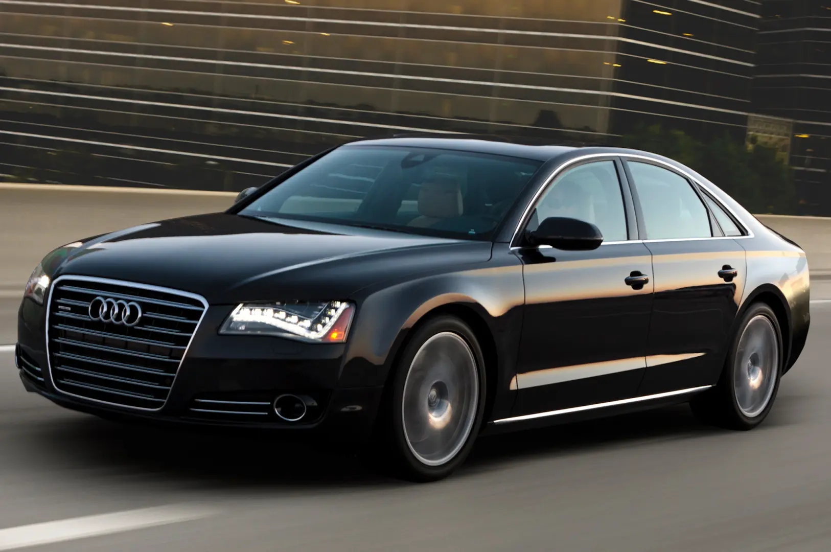 Audi A8 A8 4.0 TFSI V8 BiTurbo Quattro Tiptronic 3