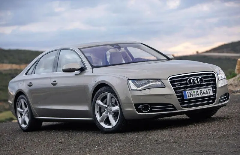 Audi A8 A8 4.2 FSI V8 Quattro Tiptronic 2