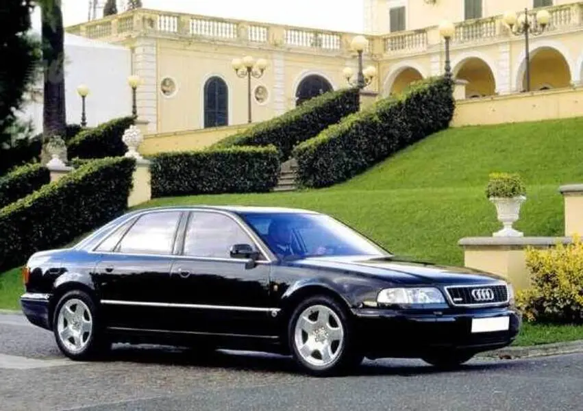 Audi A8 A8 4.2 Quattro Tiptronic 1