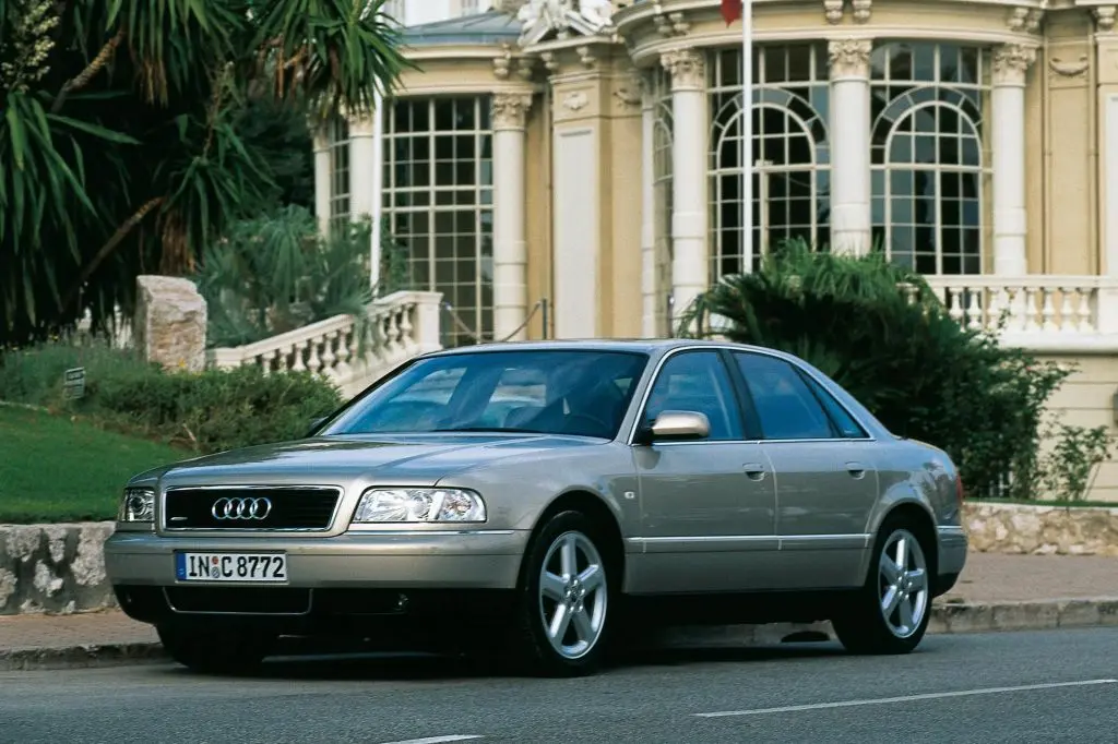 Audi A8 A8 4.2 Quattro Tiptronic 2