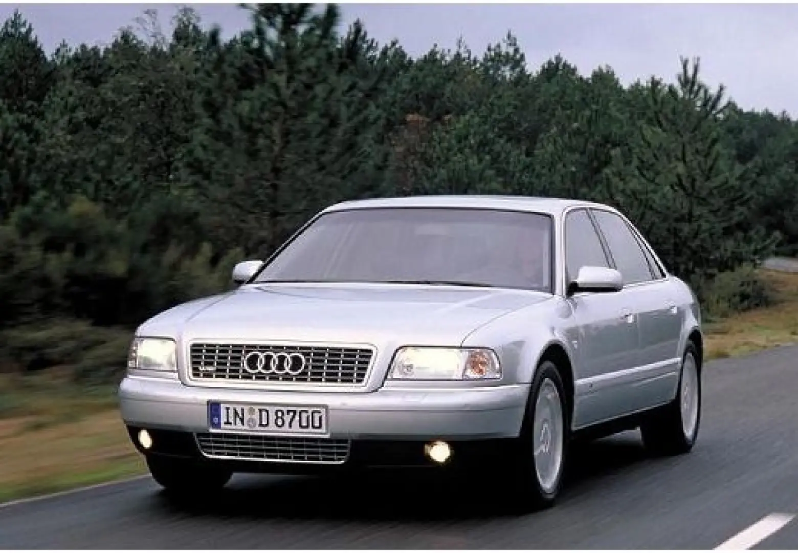 Audi A8 A8 4.2 Quattro Tiptronic 5