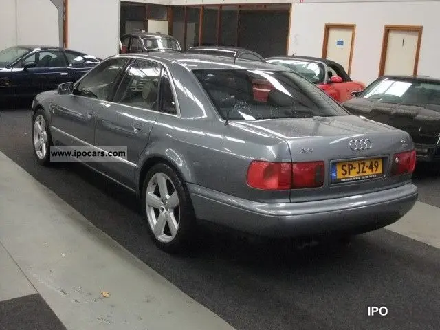 Audi A8 A8 4.2 Quattro Tiptronic 1