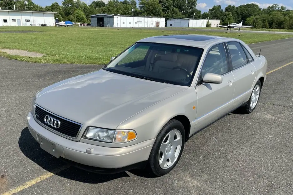 Audi A8 A8 4.2 Quattro Tiptronic 2