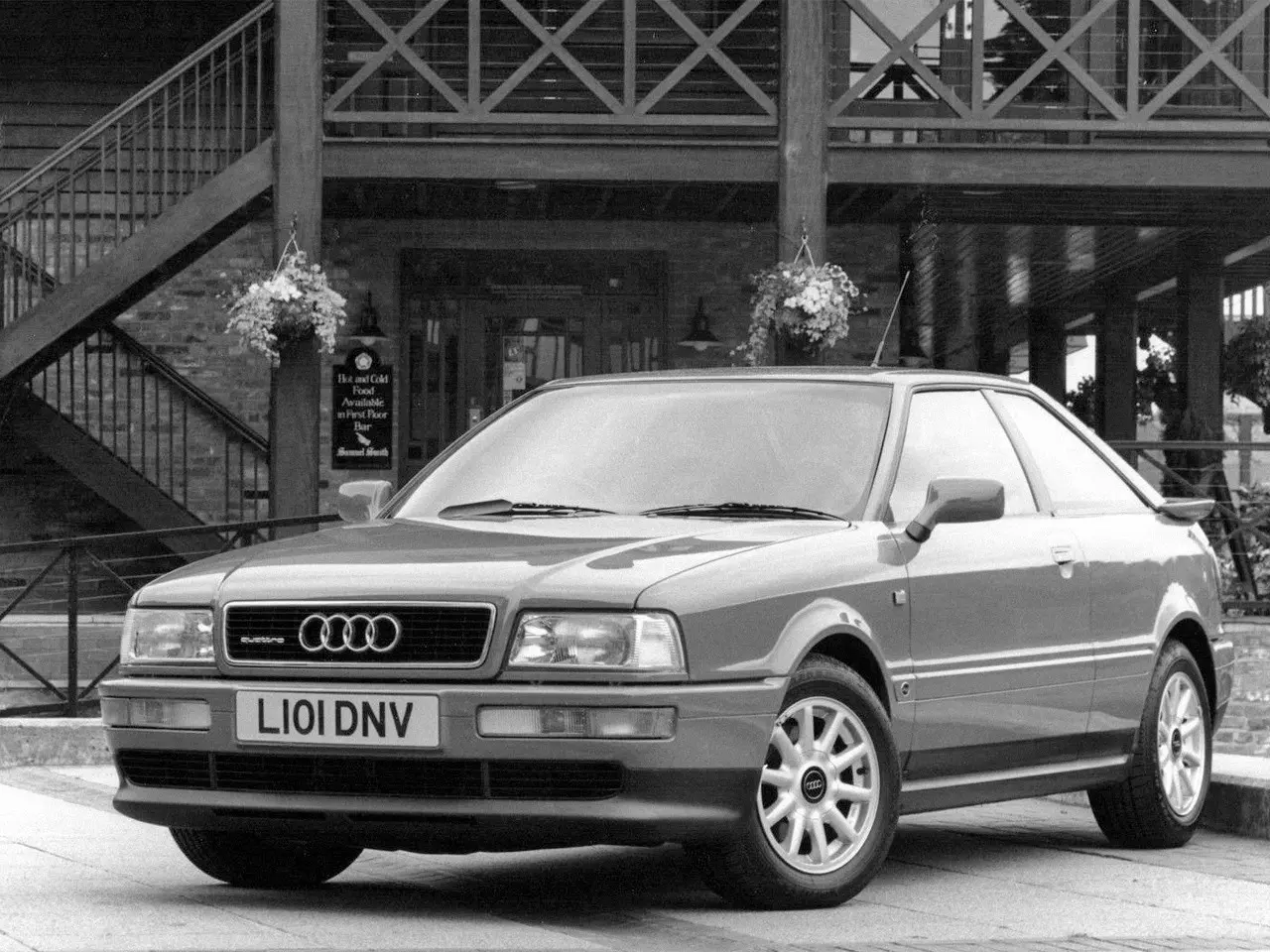 Audi  Coupe 2.2 S2 7