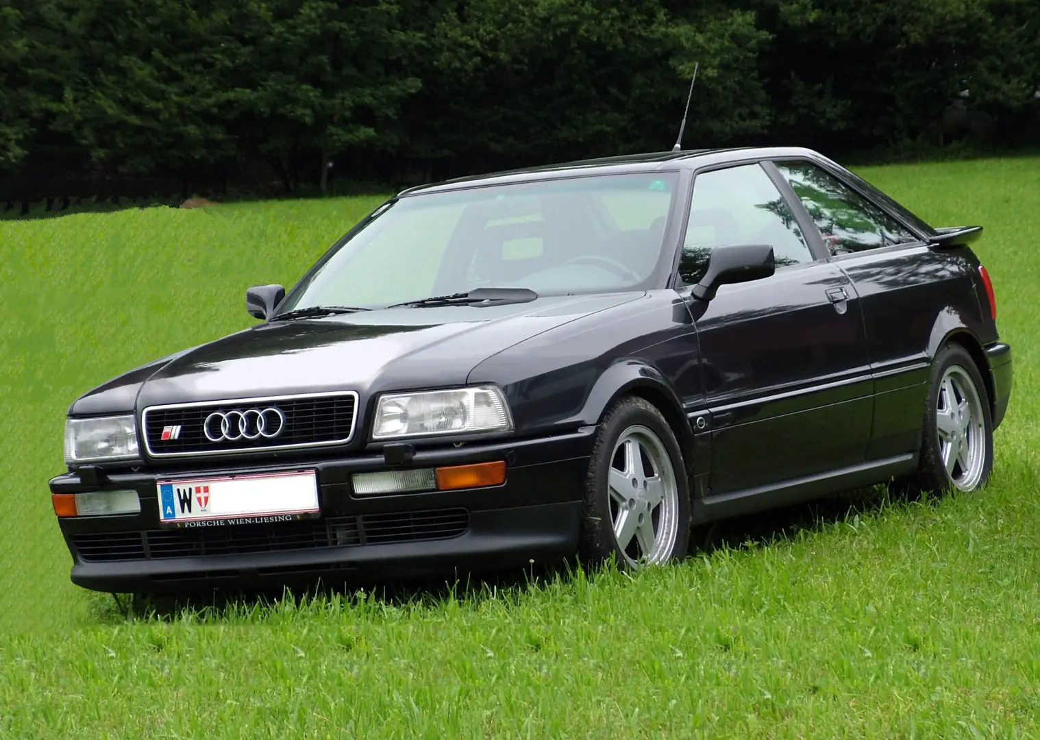 Audi  Coupe 2.2 S2 1