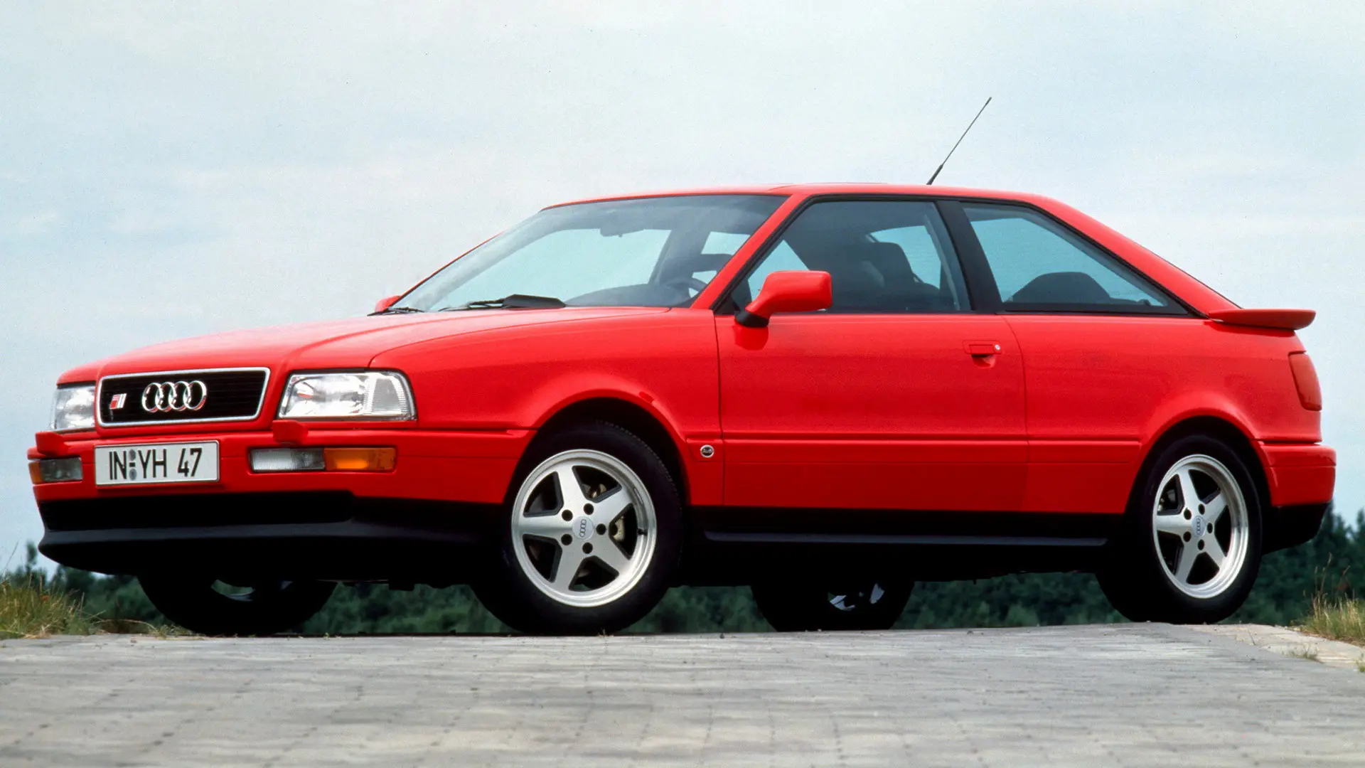 Audi  Coupe 2.2 S2 1