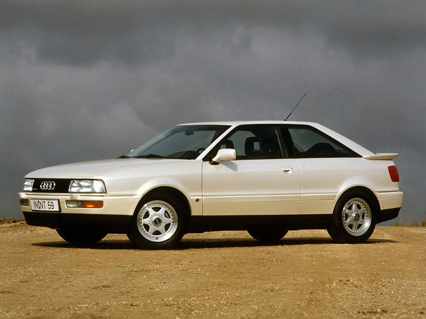 Audi  Coupe 2.2 S2 Quattro 6
