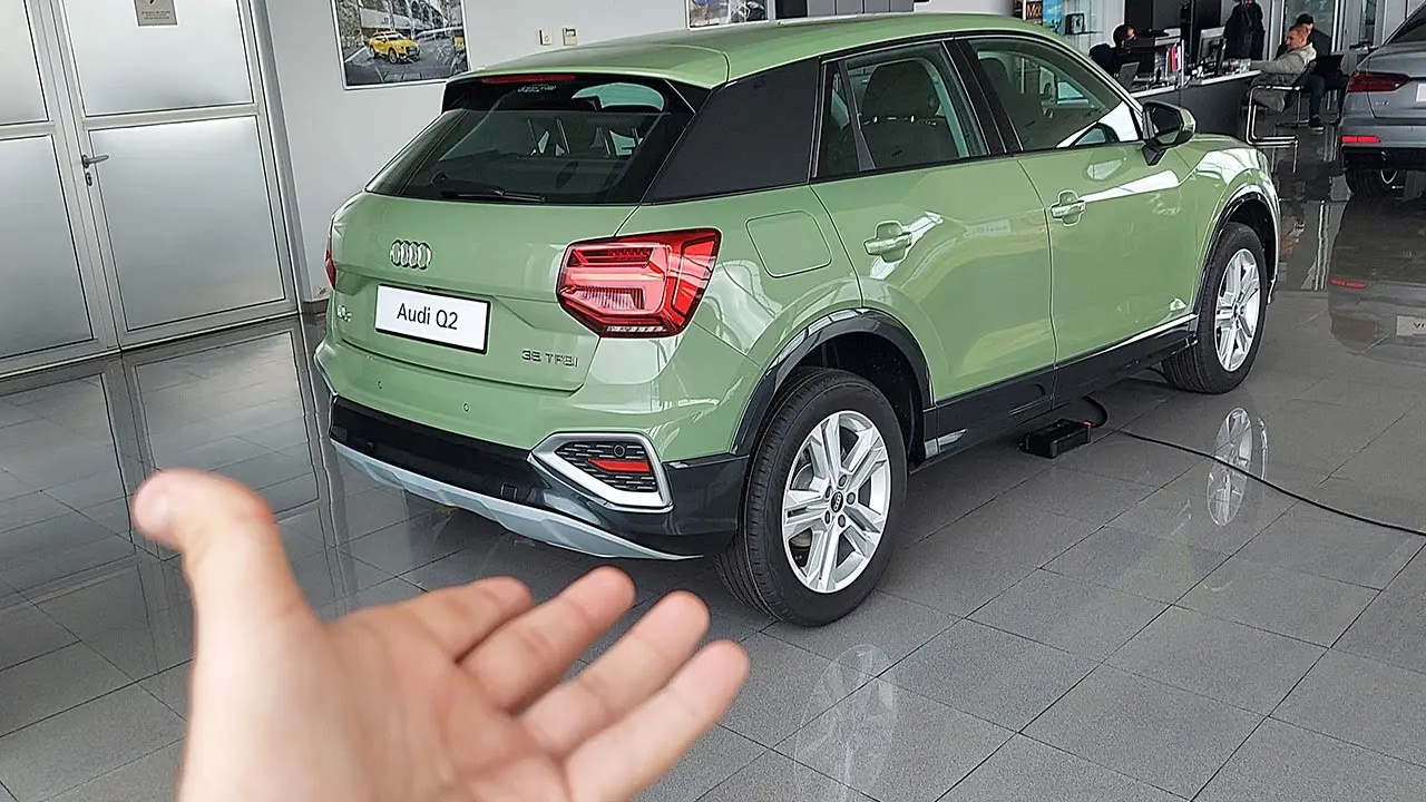 Audi Q2 Q2 35 TFSI Advanced	Stronic 5
