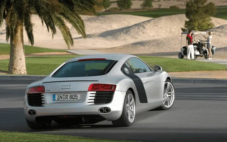 Audi R8 R8 4.2 FSI Quattro 6
