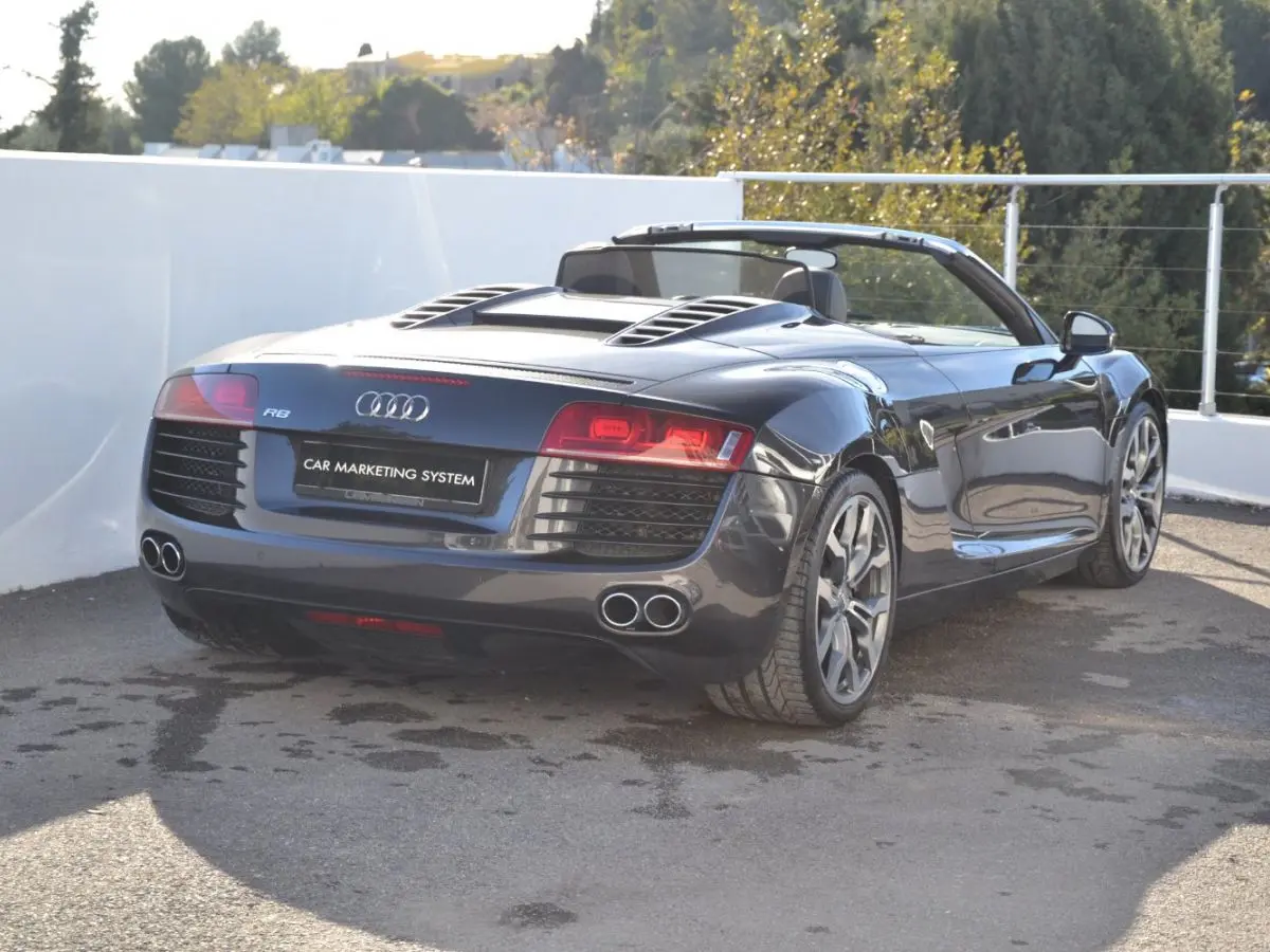 Audi R8 R8 Spyder 4.2 FSI Quattro R-Tronic 5