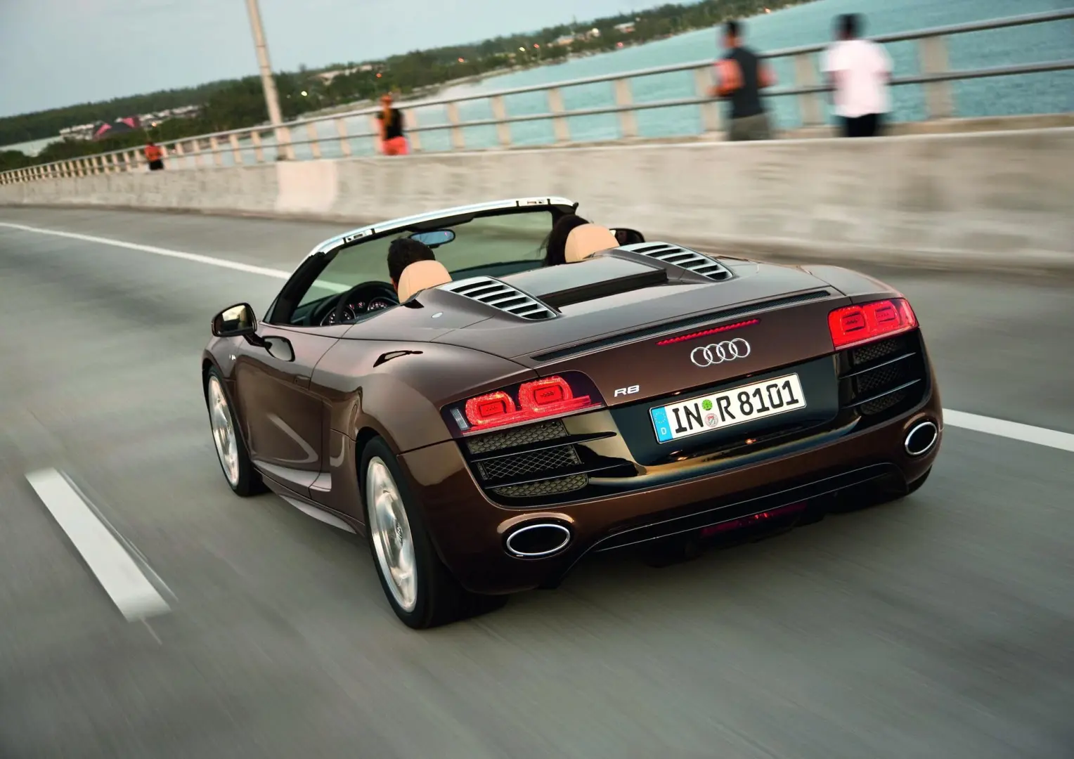 Audi R8 R8 Spyder 5.2 FSI Quattro 6