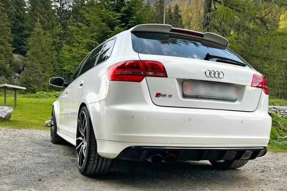 Audi RS RS3 Sportback 2.5 TFSI Quattro S-Tronic 4