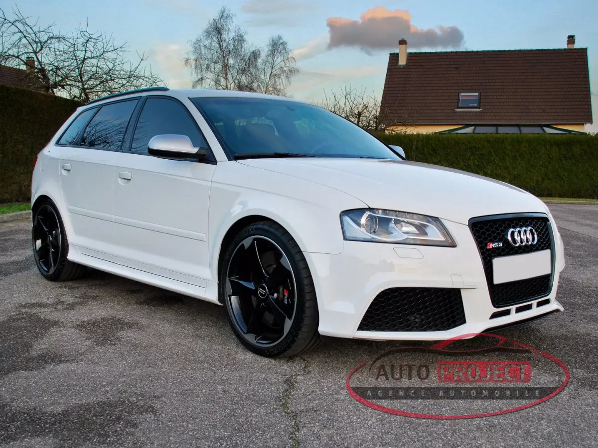 Audi RS RS3 Sportback 2.5 TFSI Quattro S-Tronic 1