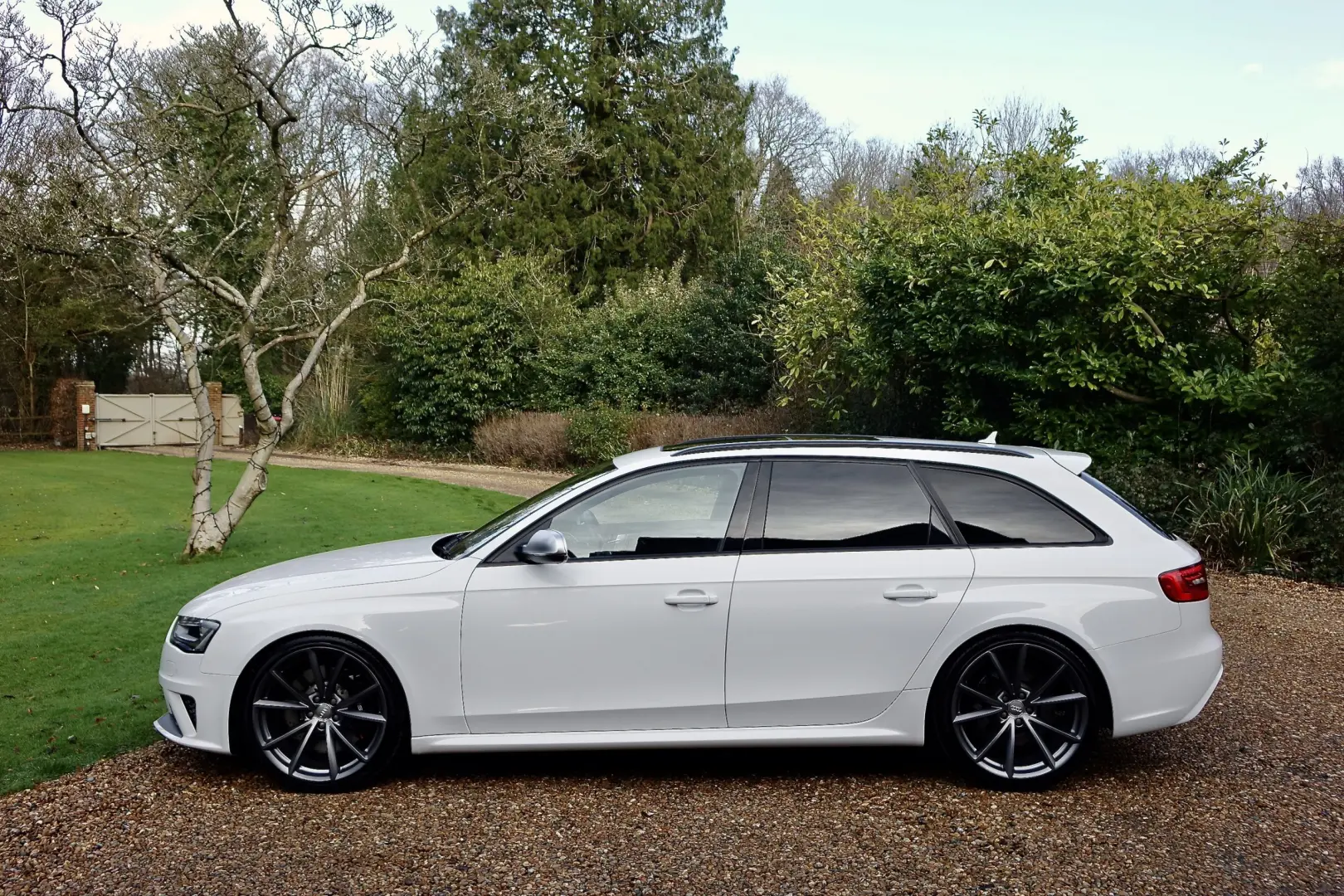 Audi RS RS4 Avant 4.2 TFSI Quattro S-Tronic 4