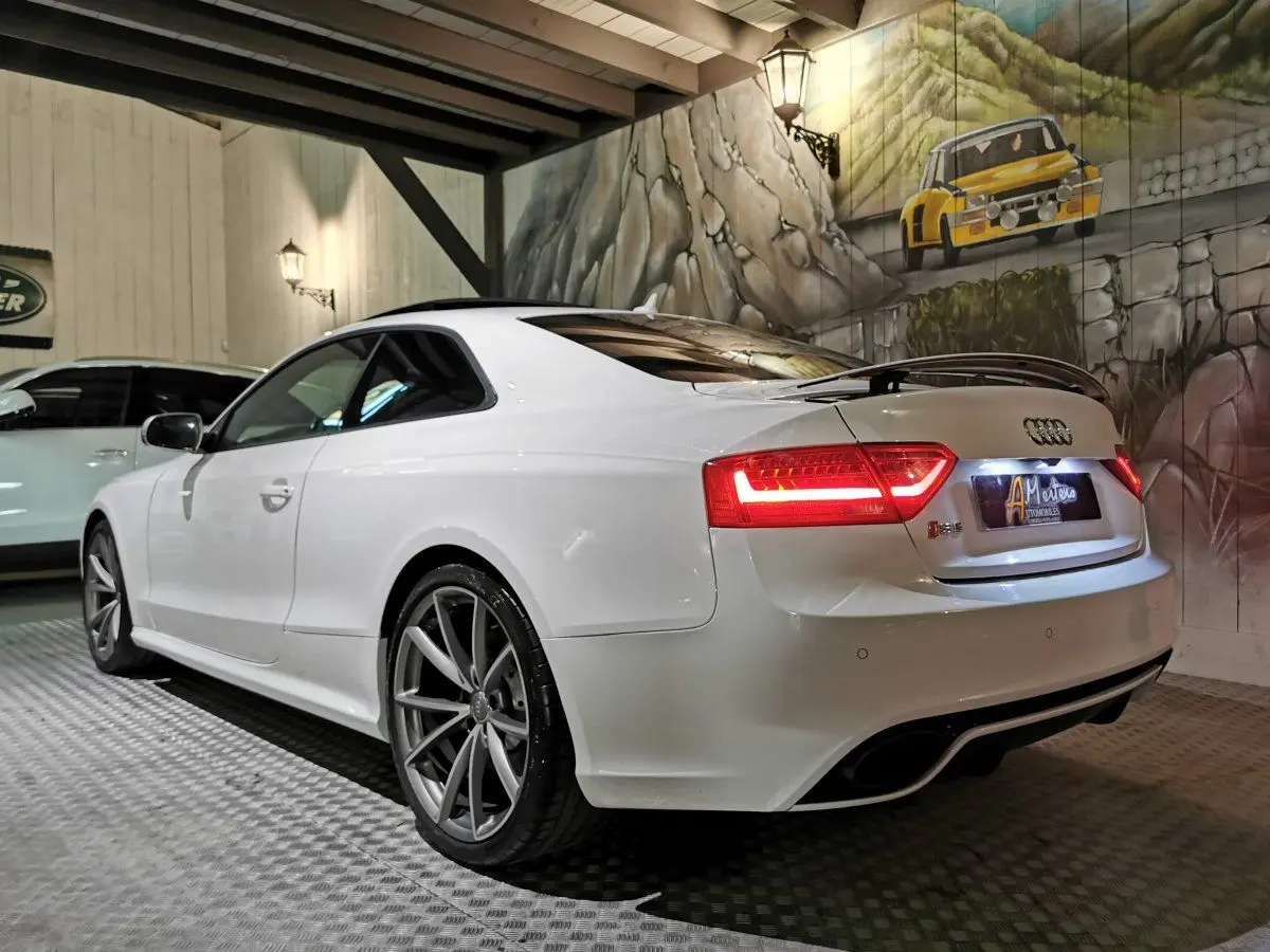 Audi RS RS5 4.2 FSI Quattro S-Tronic 6
