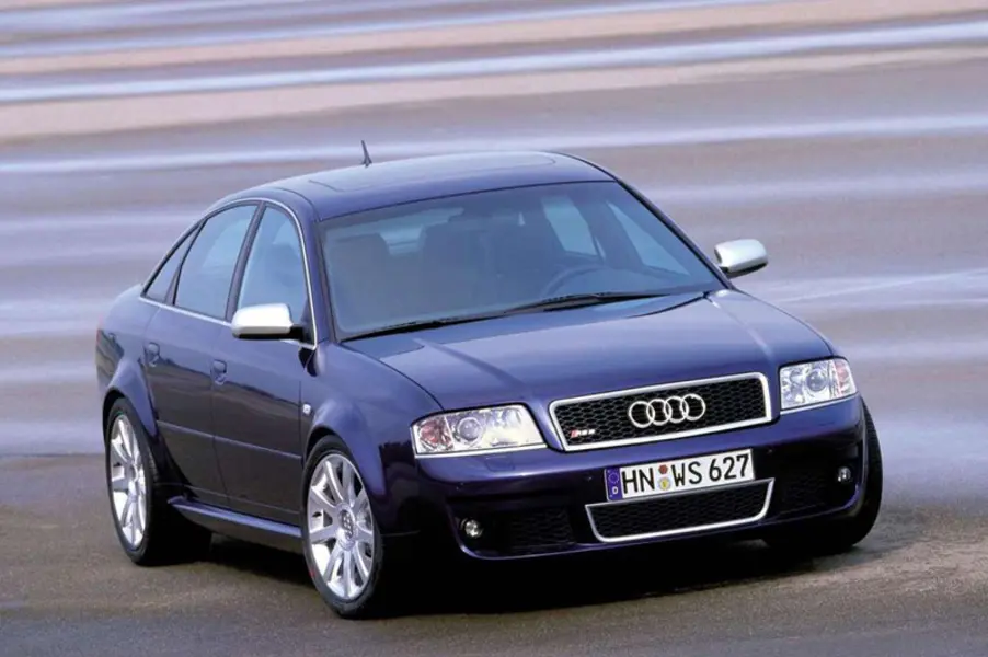 Audi RS RS6 4.2 V8 Quattro Tiptronic 5