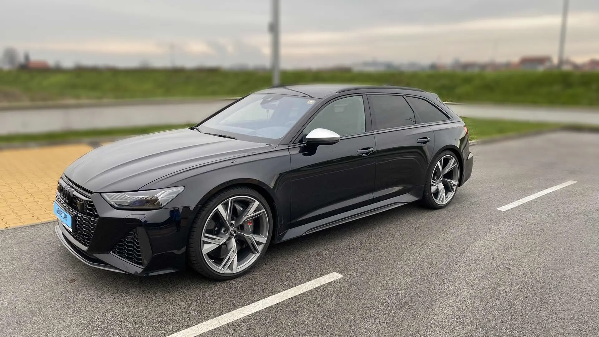 Audi RS RS6 Avant 4.0 TFSI V8 Quattro Tiptronic 5