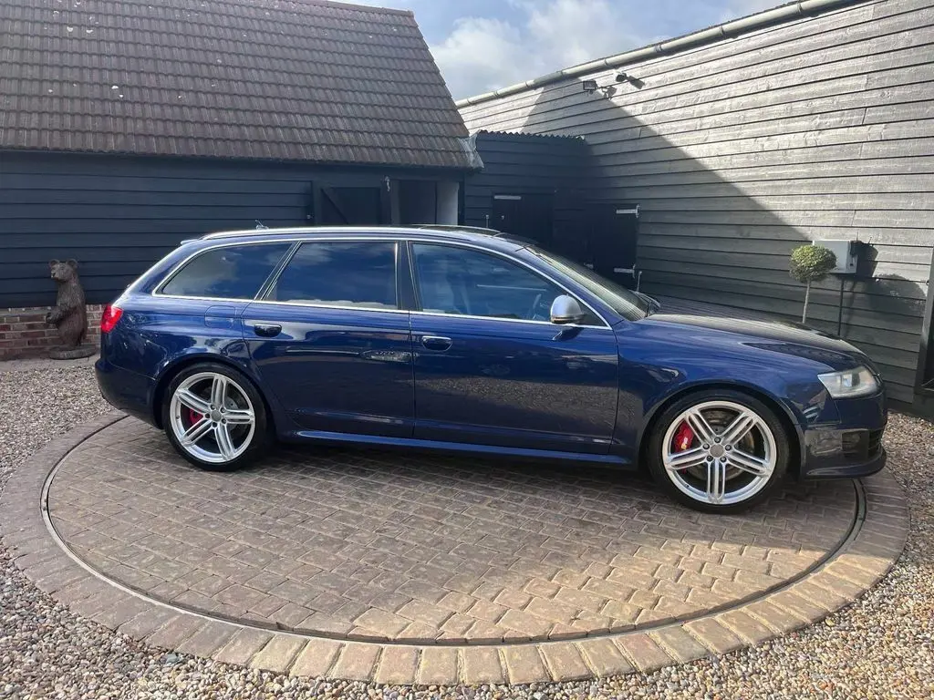 Audi RS RS6 Avant 5.0 V10 Quattro Tiptronic 6