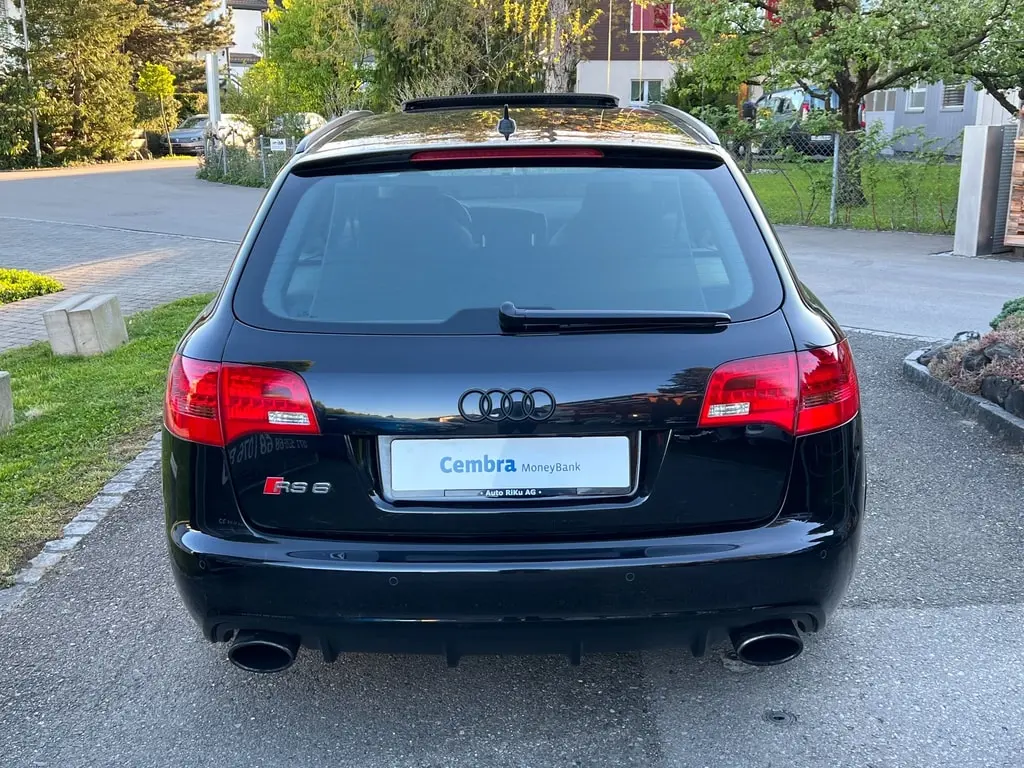 Audi RS RS6 Avant 5.0 V10 Quattro Tiptronic 5
