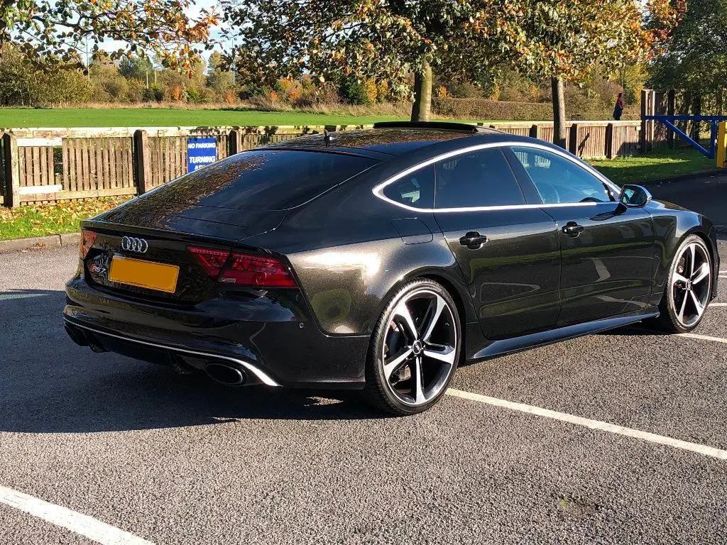 Audi RS RS7 4.0 TFSI Quattro Tiptronic	 7