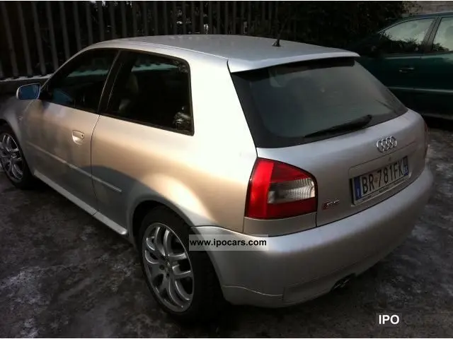 Audi  S3 1.8 T Quattro 5