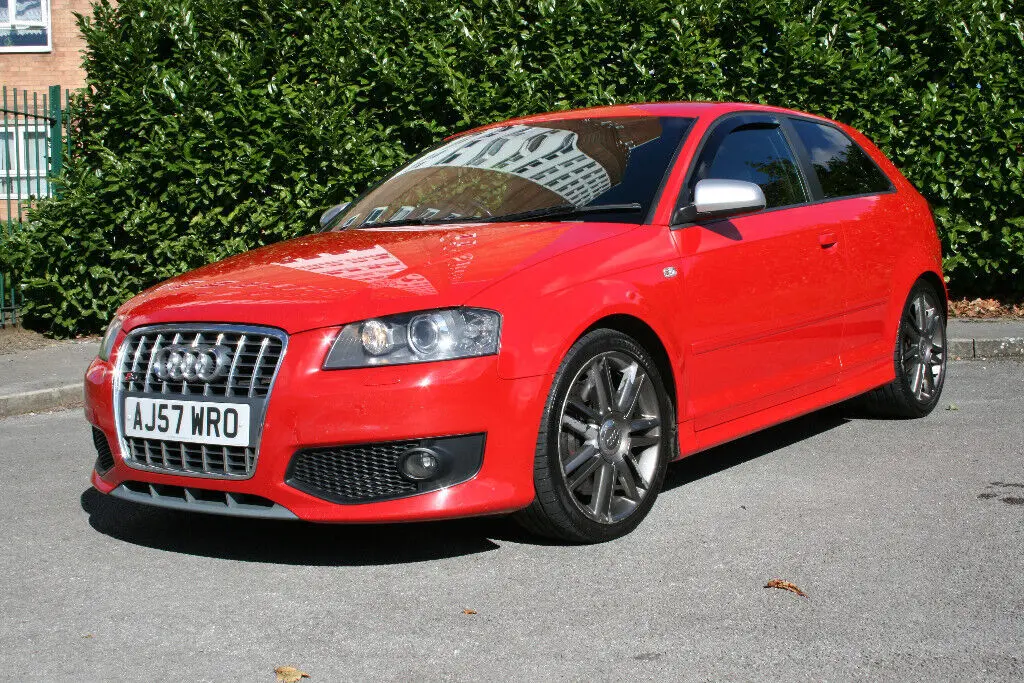 Audi  S3 2.0 TFSI Quattro 1