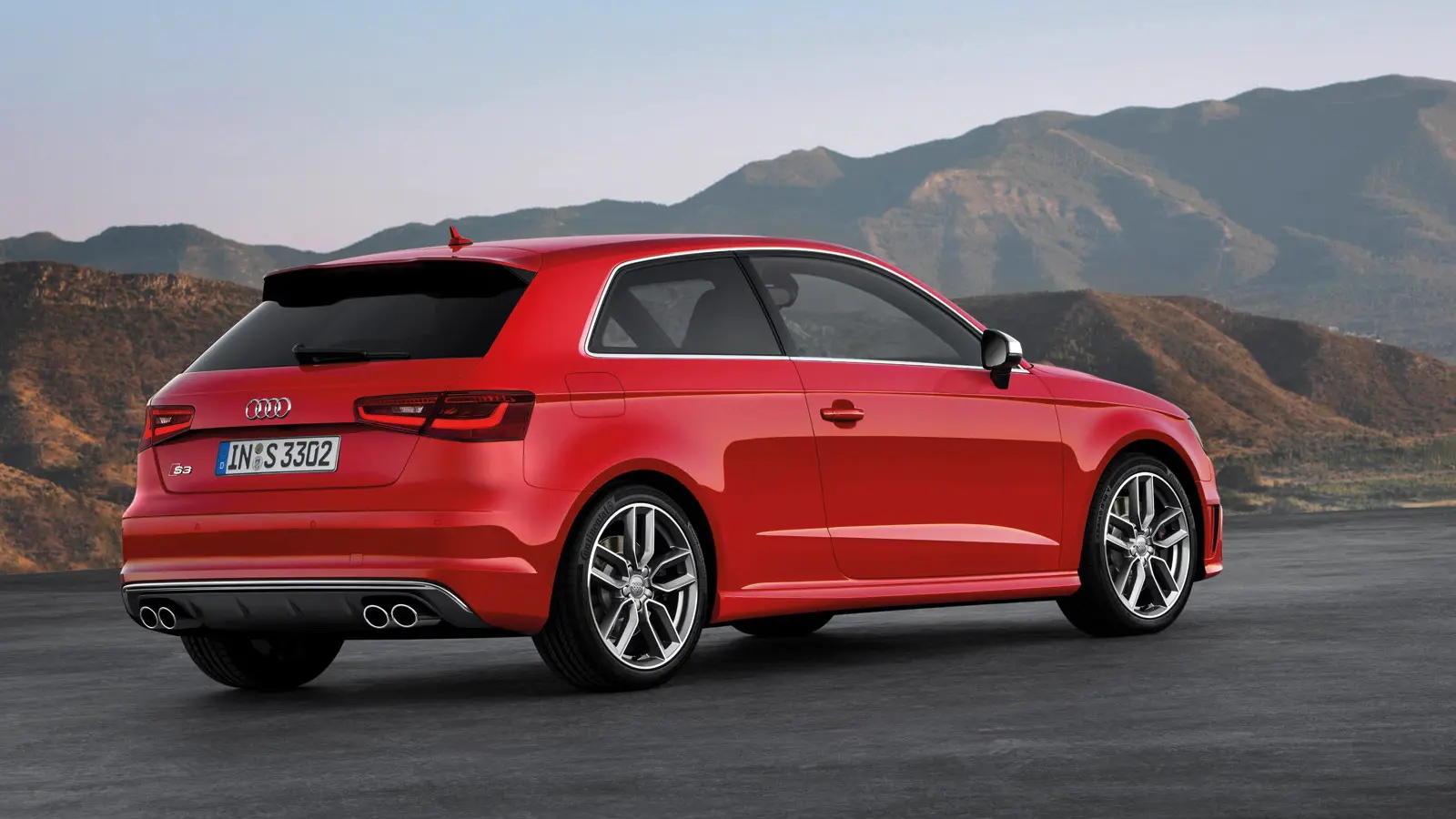 Audi  S3 2.0 TFSI Quattro Attraction S-Tronic 5