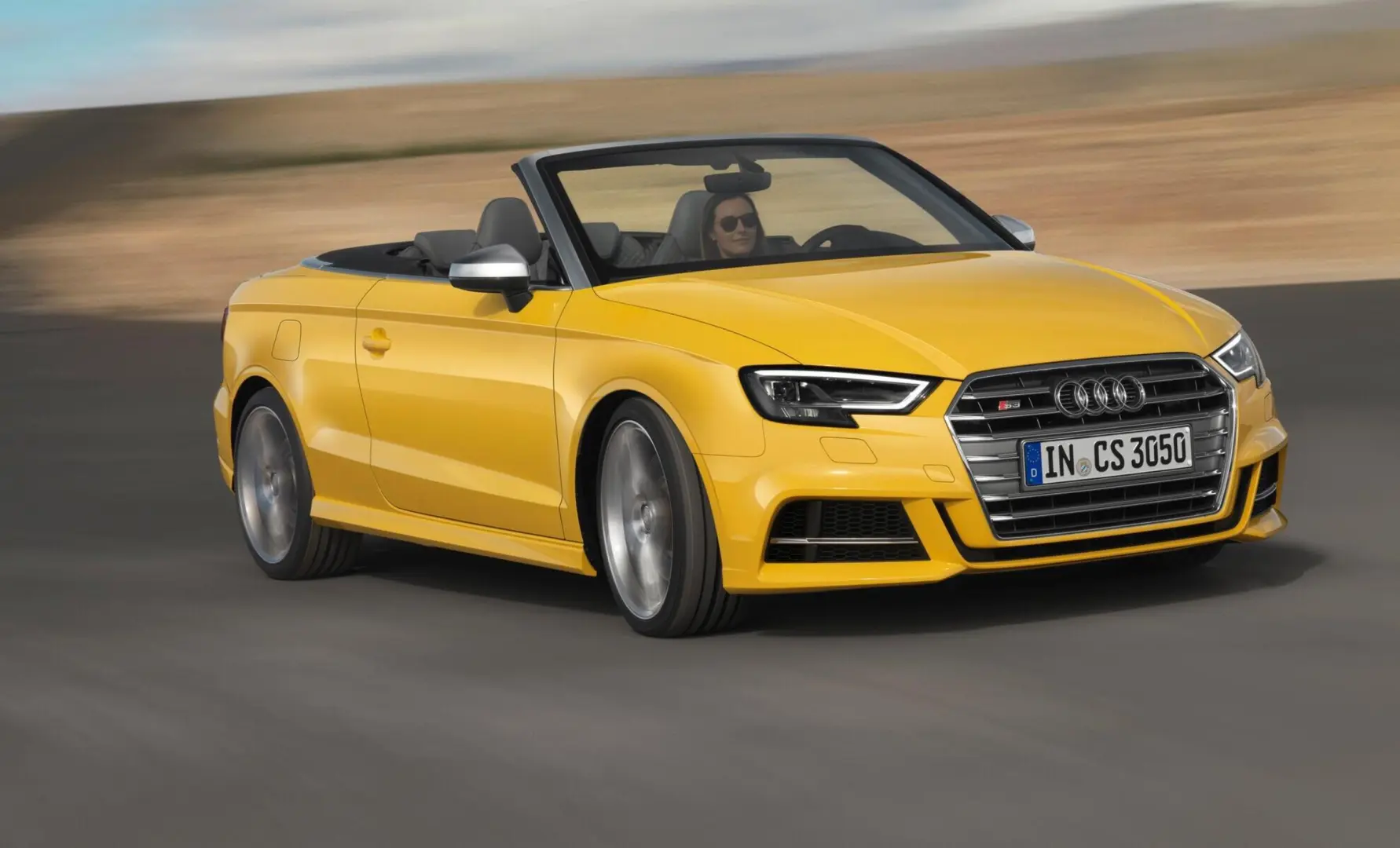 Audi  S3 Cabrio 2.0 TFSI Quattro S-Tronic 5