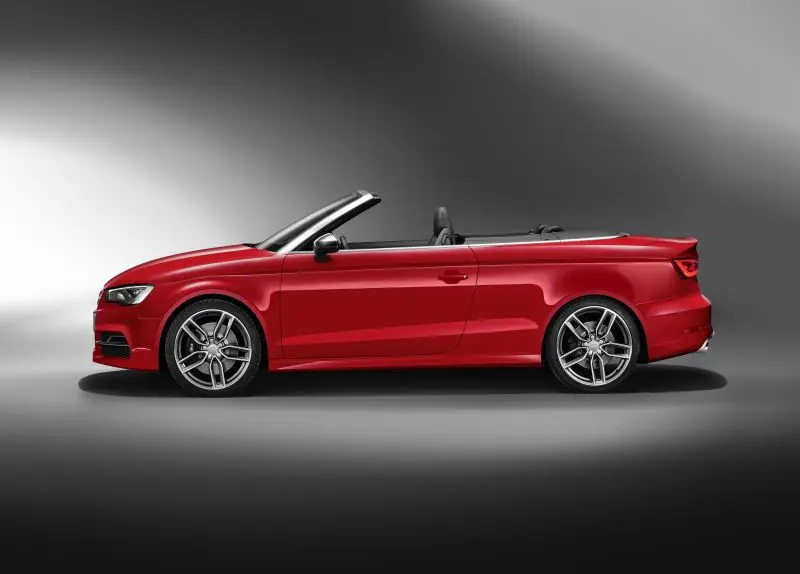 Audi  S3 Cabrio 2.0 TFSI Quattro S-Tronic 2