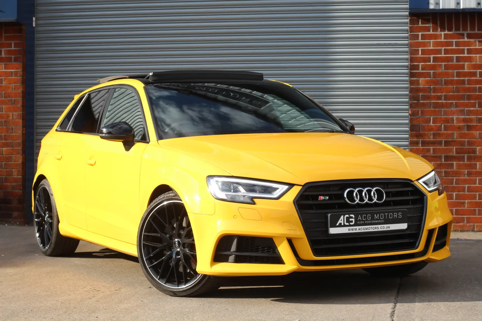Audi  S3 Sportback 2.0 TFSI Quattro S-Tronic 1