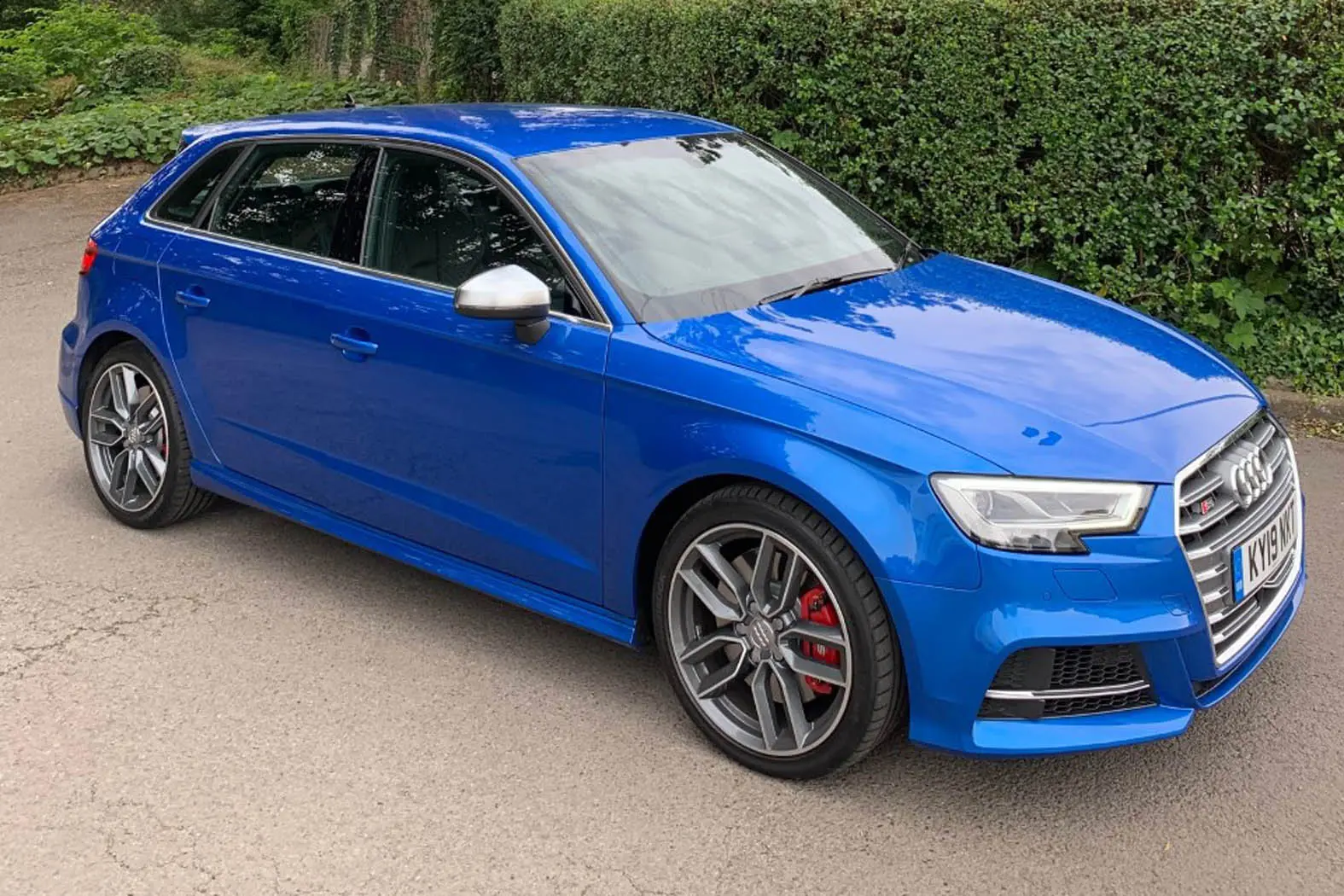 Audi  S3 Sportback 2.0 TFSI Quattro S-Tronic 3