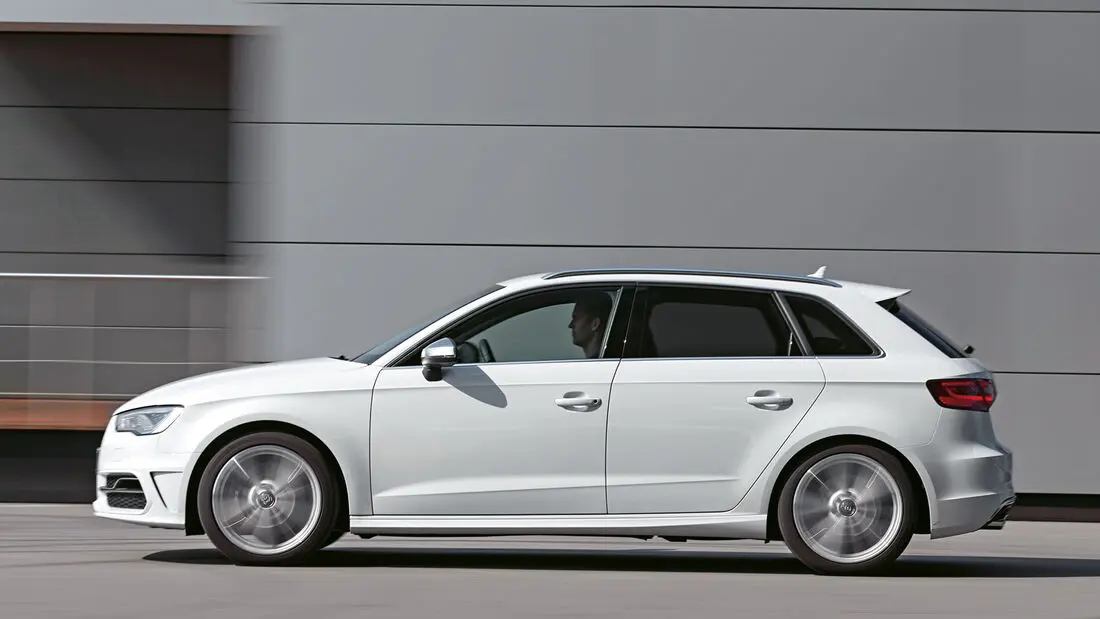 Audi  S3 Sportback 2.0 TFSI Quattro S-Tronic 7