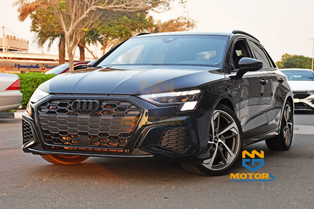 Audi  S3 Sportback 2.0 TFSI Quattro S-Tronic 1