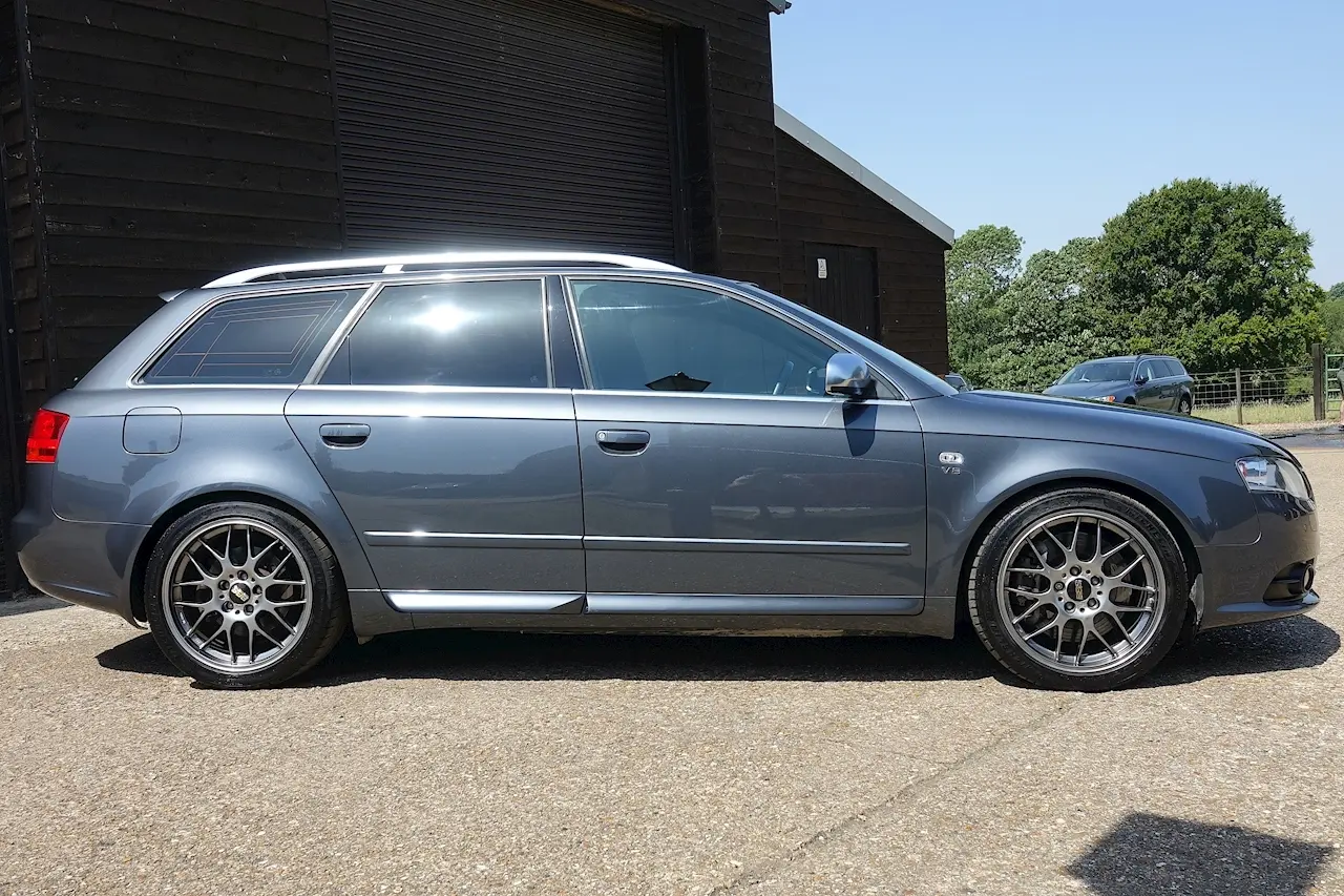 Audi  S4 4.2 V8 Quattro 2
