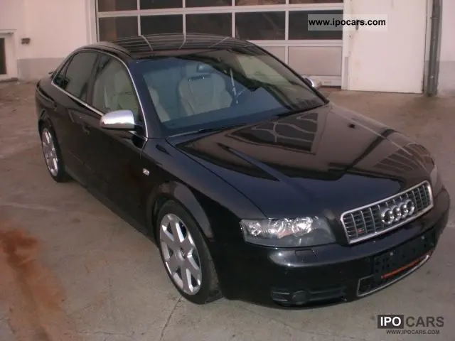Audi  S4 4.2 V8 Quattro Tiptronic 3