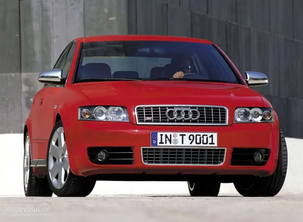 Audi  S4 4.2 V8 Quattro Tiptronic 5