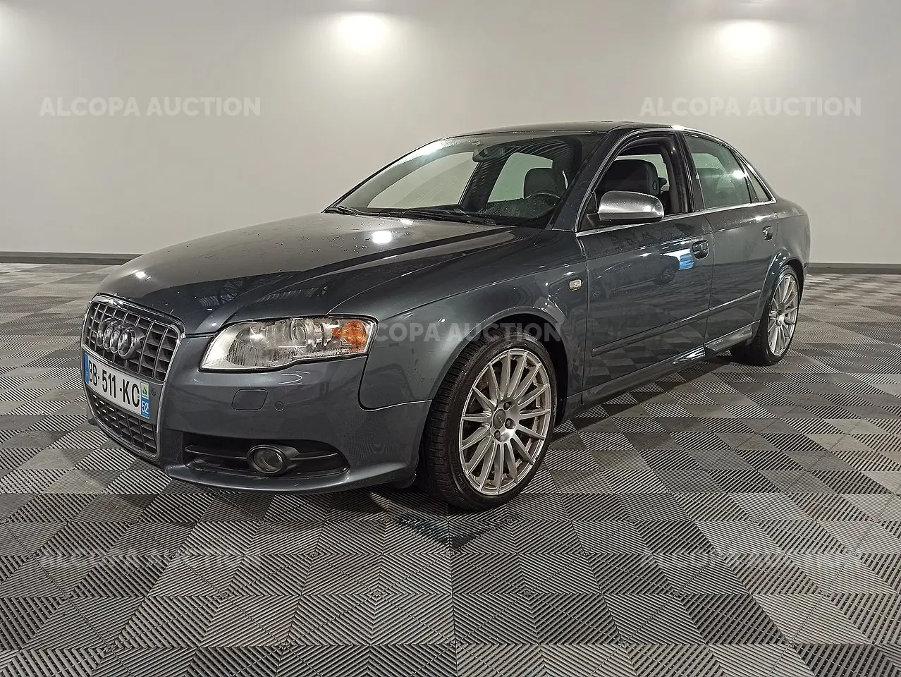 Audi  S4 4.2 V8 Quattro Tiptronic 5